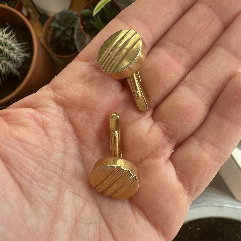 SWANK Gold-tone Round Mid-Century Modern Cufflinks